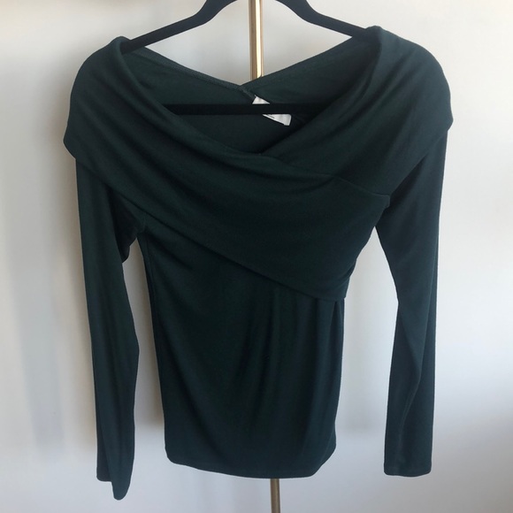 Aritzia Babaton Phil Off the Shoulder Top - Picture 2 of 11